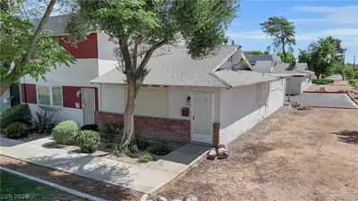 193 Greenbriar Townhouse Way, Las Vegas