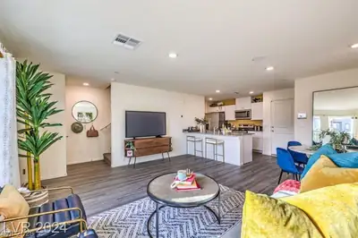 3755 Sonrisa Vista Avenue Living Room