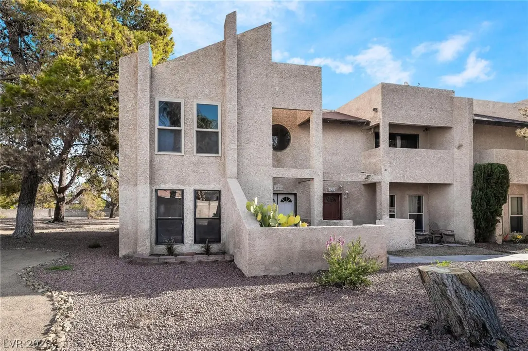 3929 South Torrey Pines Drive