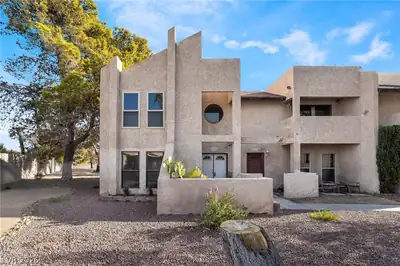 3929 South Torrey Pines Drive Front of Structure