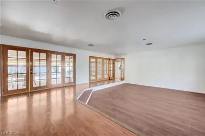 3689 North Rosecrest Circle Living Room