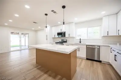 5630 Neosho Street, Las Vegas, NV 89120 Kitchen
