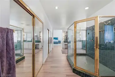 2496 Ram Crossing Way, Henderson, NV 89074 Primary Bathroom