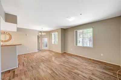 50 Aura De Blanco Street 19103 Living Room