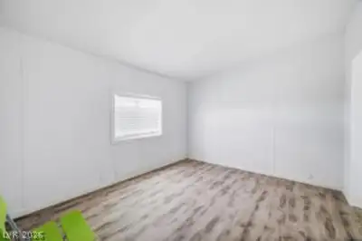 961 West Elderberry Street Bedroom
