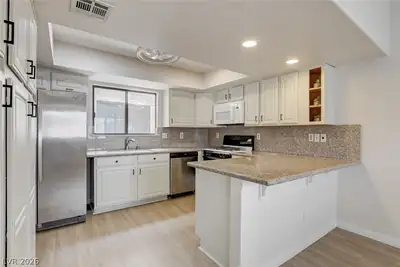 694 Freedom Lane, Boulder City, NV 89005 Kitchen