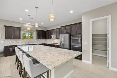 6820 Velvet Snow Street, Las Vegas, NV 89149 Kitchen