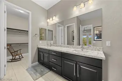 6820 Velvet Snow Street, Las Vegas, NV 89149 Primary Bathroom