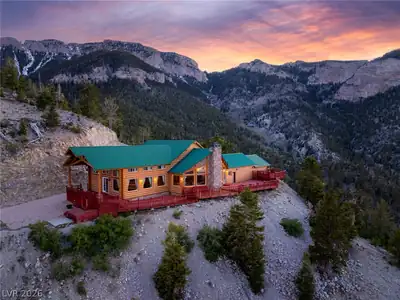 4910 Cougar Ridge Trail, Las Vegas