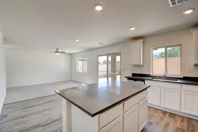 1705 Cowboy Path Avenue, North Las Vegas, NV 89032 Kitchen
