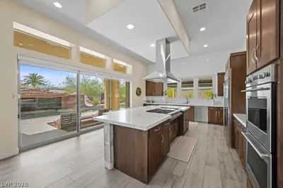 8345 Mojave Creek Court, Las Vegas, NV 89113 Kitchen