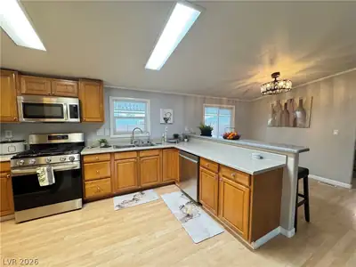 3250 Del Monte Street, Laughlin, NV 89029 Kitchen