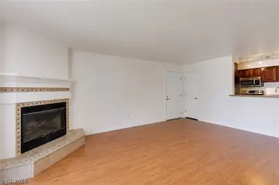 2606 South Durango Drive 246 Living Room