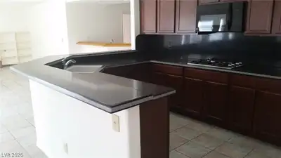 1513 WAR PAINT Drive, Henderson, NV 89014 Kitchen