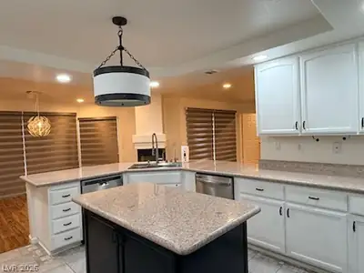 9121 Teal Lake Court Kitchen