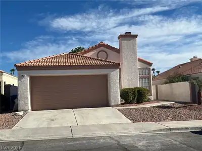 9824 Cross Creek Way, Las Vegas