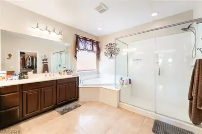 6057 Twilight Cove Circle, Las Vegas, NV 89131 Primary Bathroom