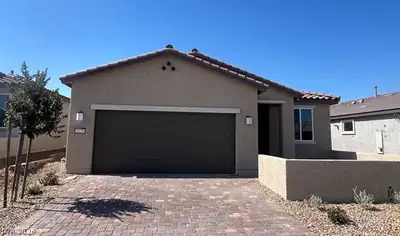 1225 Desert Halo Drive Front of Structure