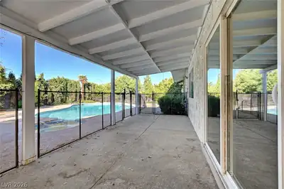 3310 West Mardon Avenue Patio