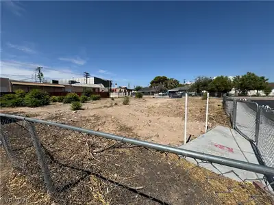 1712 Lewis Ave Lot
