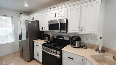 5087 Penryn Court, Las Vegas, NV 89139 Kitchen