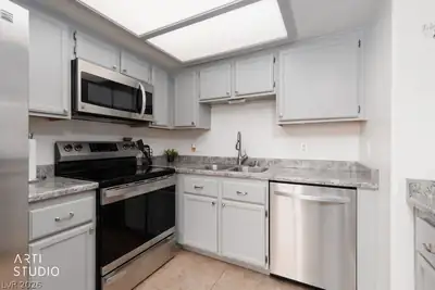 850 Mesquite Springs Drive 201 Kitchen