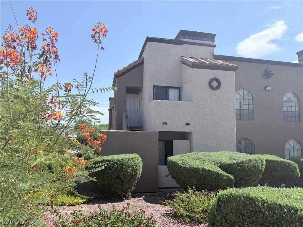 2980 JUNIPER HILLS BL Boulevard 204