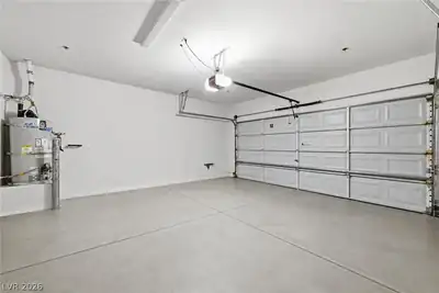 5935 Nuevo Leon Street 7 Garage