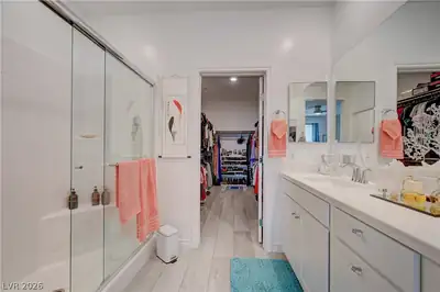 1305 Ossa Street Primary Bathroom