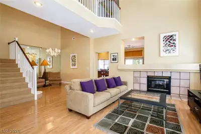 9208 Pitching Wedge Drive, Las Vegas, NV 89134 Living Room