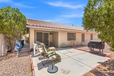 1228 Autumn Ridge Circle, North Las Vegas, NV 89031 Patio