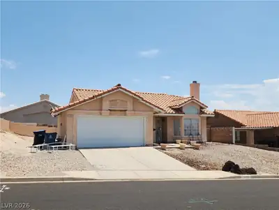 3244 Cactus Springs Drive, Laughlin, NV 89029 Front of Structure