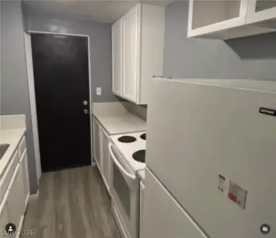1417 Manzanita Way 1419 Kitchen