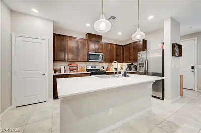 2433 Bellinzona Place, Henderson, NV 89044 Kitchen