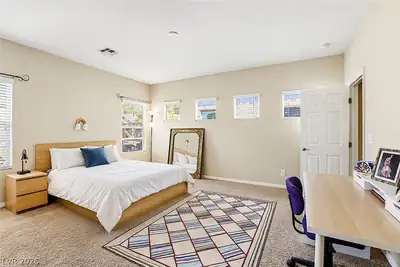 2815 Rough Green Street Bedroom