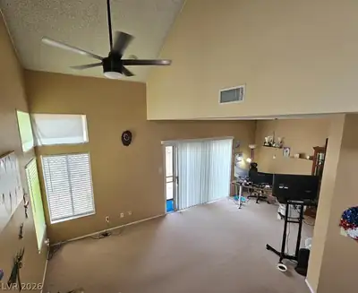1727 Comstock Drive Living Room