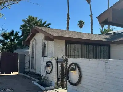 3881 Casa Colorado Avenue, Las Vegas, NV 89121 Front of Structure