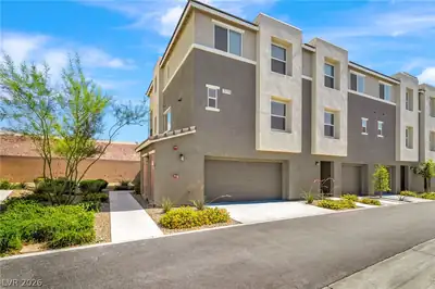 2775 Atomic Tangerine Way 1, Las Vegas