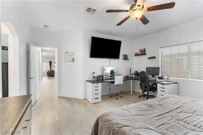 6800 Indian Chief Drive 204 Bedroom