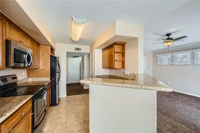 4400 South Jones Boulevard 2007 Kitchen