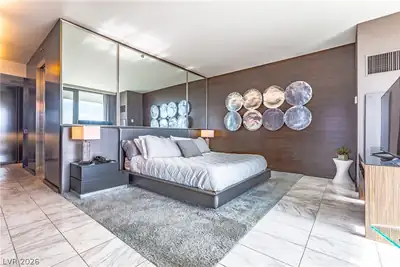 4381 West FLAMINGO Road 25301 Bedroom