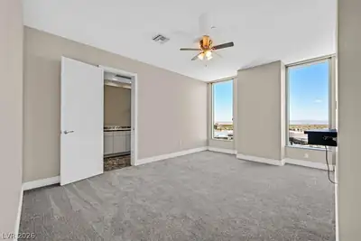 360 East Desert Inn Road 1501 Bedroom