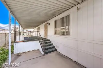 3350 Isle Royale Drive, Las Vegas, NV 89122 