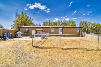 1400 West Horn Road Yard