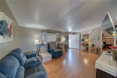 1400 West Horn Road Living Room