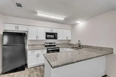 817 Mantis Way 2, Las Vegas