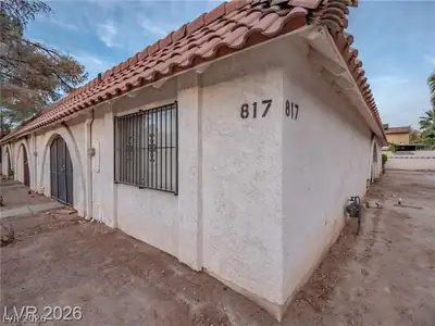 817 Mantis Way 2 Front of Structure