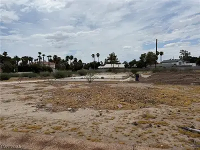 5825 West Desert Inn Road Lot
