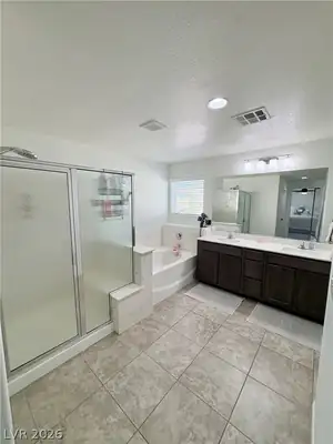 674 Tremaine Court, Henderson, NV 89052 Primary Bathroom