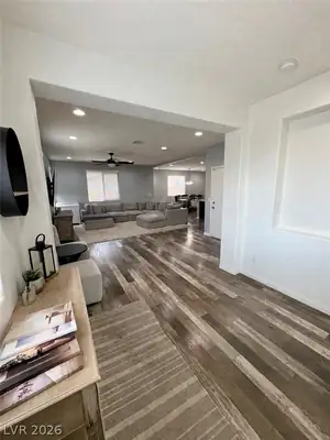 674 Tremaine Court, Henderson, NV 89052 Living Room